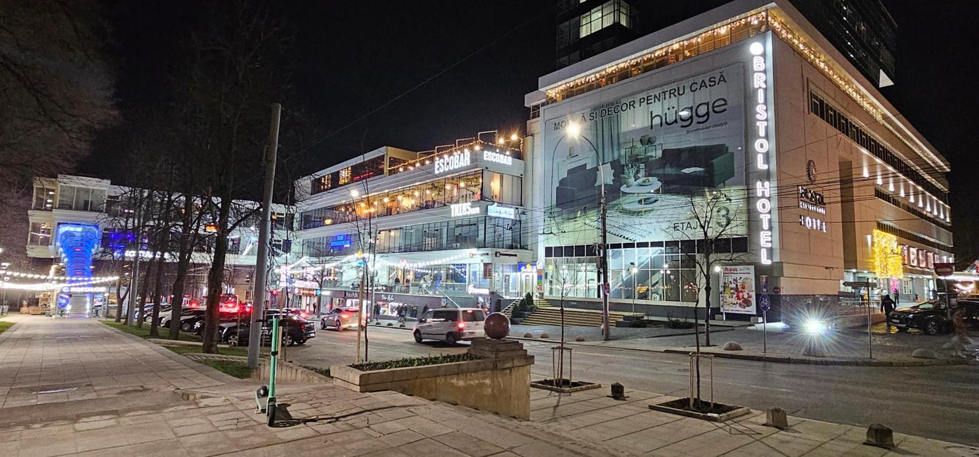 Park & Pedestrian Zone Apartment For4 Chişinau Exteriör bild